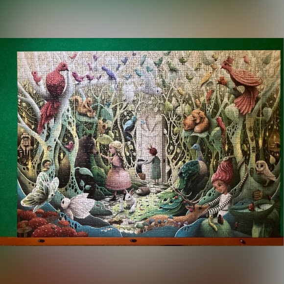 Ravensburger Puzzle - The Secret Garden with Green by Demelsa Haughton - Picture 2 of 3